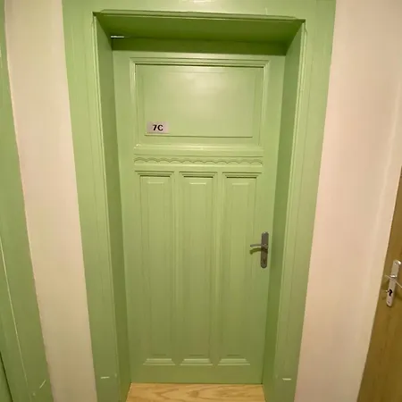 Daire Minato Center *